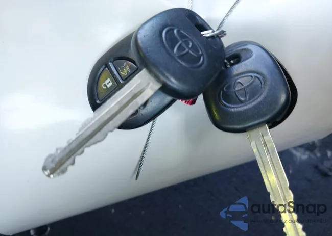 5TDBK3EH8DS211713: 43152215