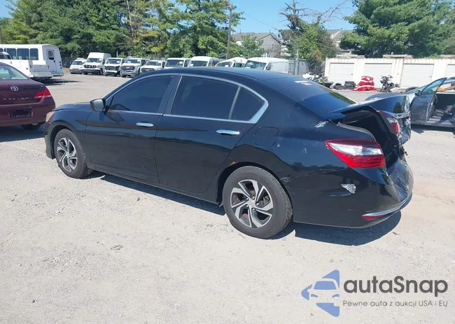 1HGCR2F39GA134897: 43152444