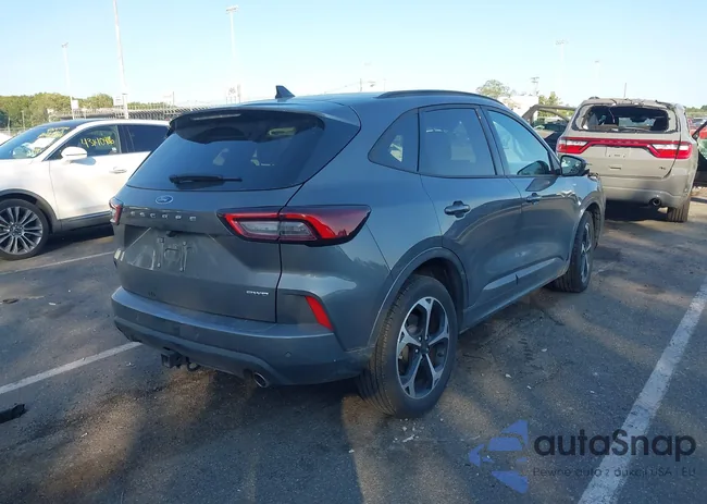 1FMCU9NA0RUB22463: 43152471