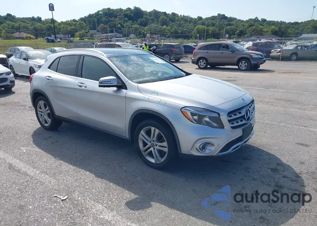 WDCTG4GB2KU004483: 43152553