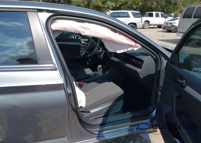 3VW5X7BU4SM040217: 43152555