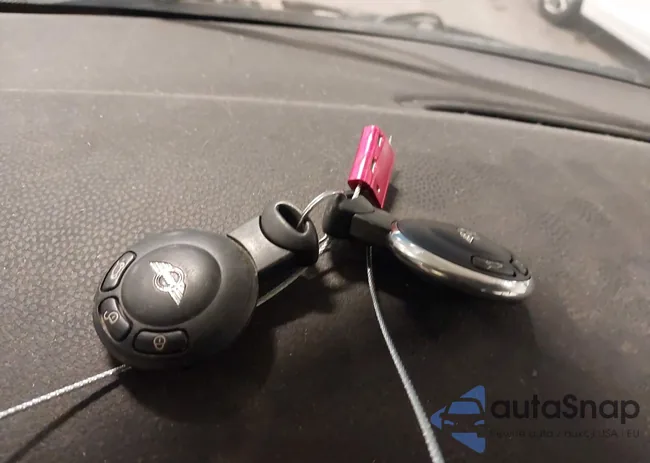 WMWMM33508TP70401: 43152575