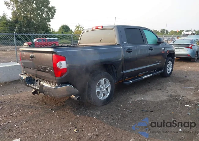 5TFDW5F18EX391779: 43152577