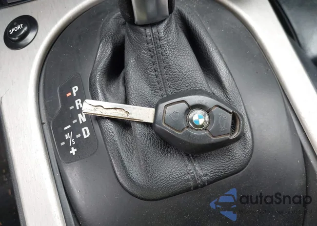 4USBU53576LX01718: 43152581