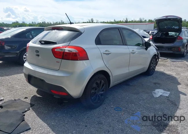 KNADM5A31C6087627: 43151677