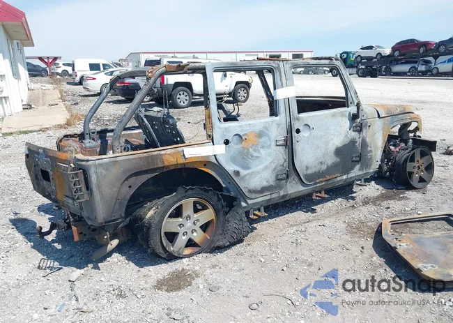 1C4BJWDG2JL874995: 43151860