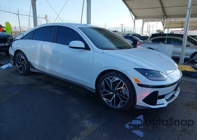 KMHM34AC8PA024507: 43151919