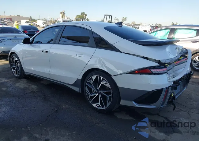 KMHM34AC8PA024507: 43151919