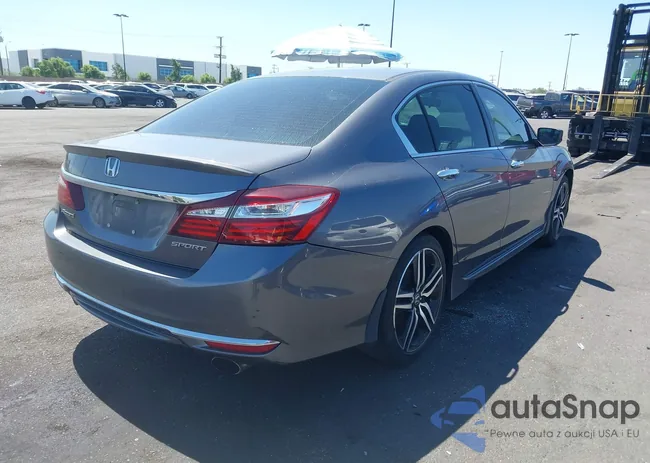 1HGCR2F57HA295221: 43153050