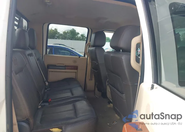 1FT8W3DTXFED52327: 43153154