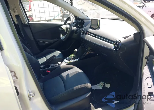 3MYDLBZV7GY132127: 43153169