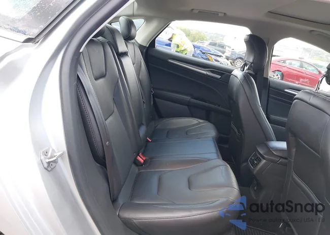 3FA6P0D95ER145448: 43153239