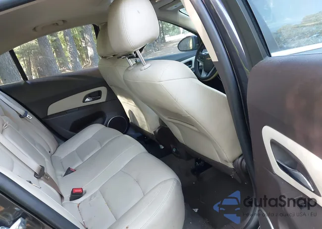 1G1PE5SB2F7166296: 43153278