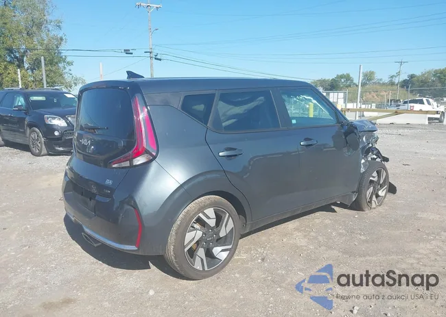 KNDJ53AU7S7266036: 43153425