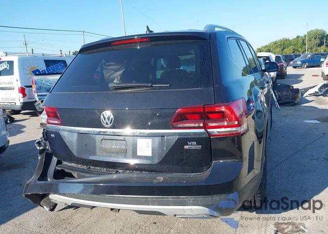 1V2KR2CA2JC586021: 43152836