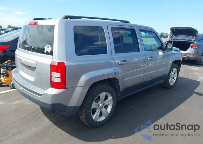 1C4NJPFA9GD599740: 43152976