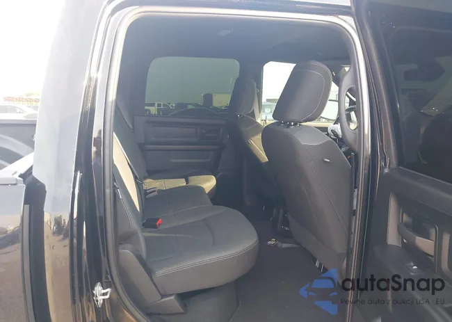 3C6UR5CJ6NG394123: 43153014