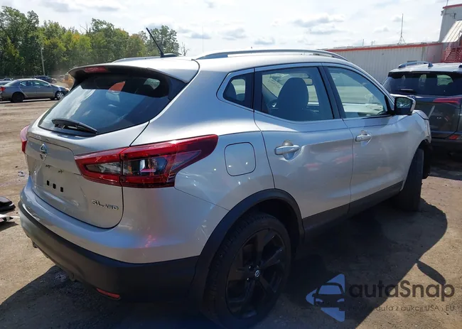 JN1BJ1CW8MW443403: 43153019