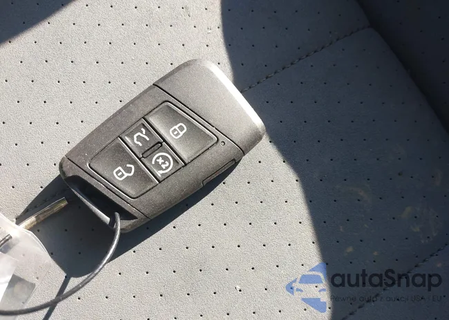 3VW7X7BU8SM013255: 43154240