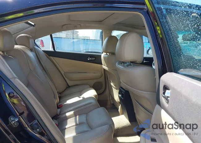 1N4AA5AP2DC818530: 43154345