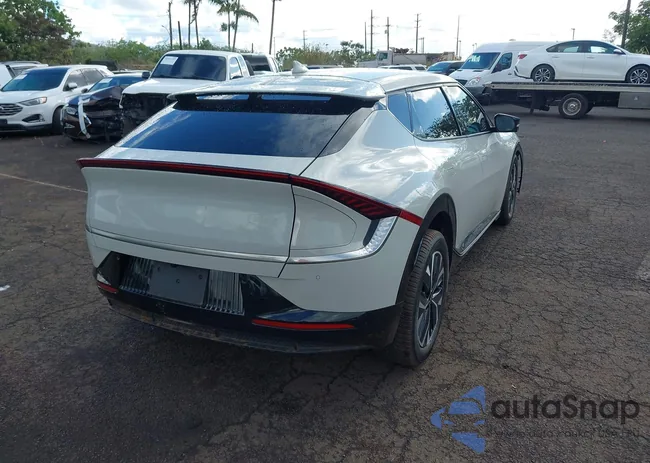 KNDC34LA5N5077943: 43155147