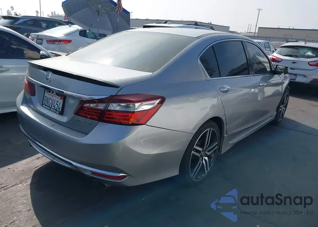 1HGCR2F58HA154321: 43154759