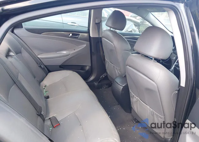 KMHEC4A42FA119222: 43154875