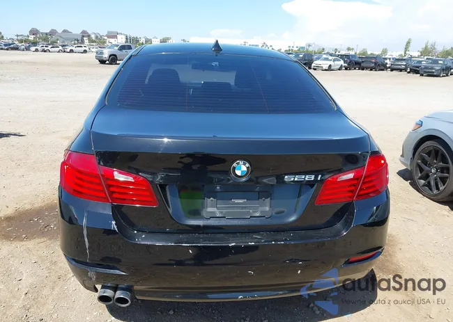 WBA5A5C53ED502411: 43154882