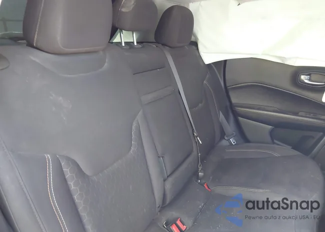 3C4NJCAB8KT636983: 43154929