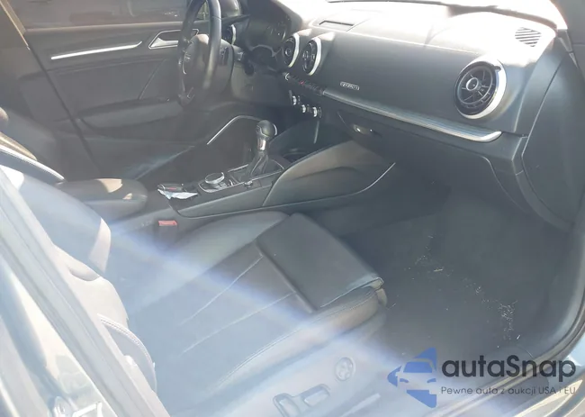 WAUEFGFF9F1025035: 43154959