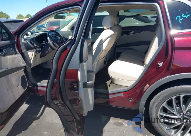 2LMPJ8LP4KBL51322: 43156242