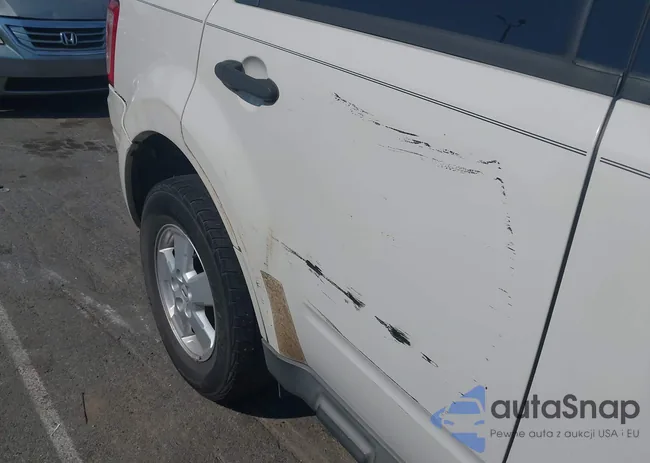 1FMCU0D71AKA05590: 43156404