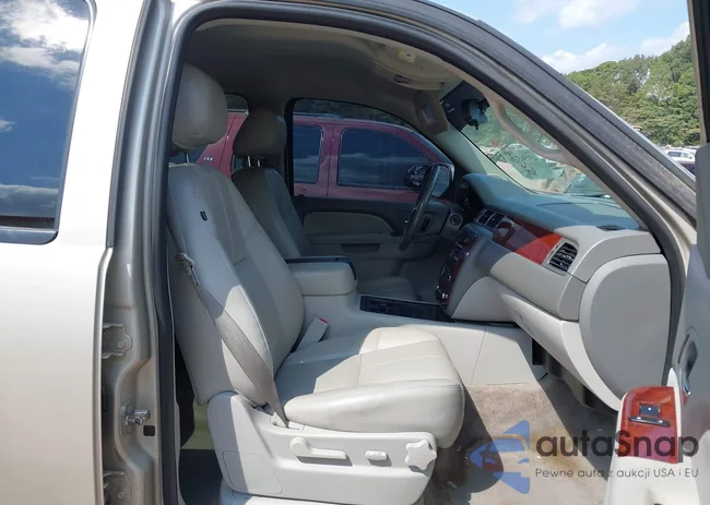 1GNSCJE06DR326408: 43156536