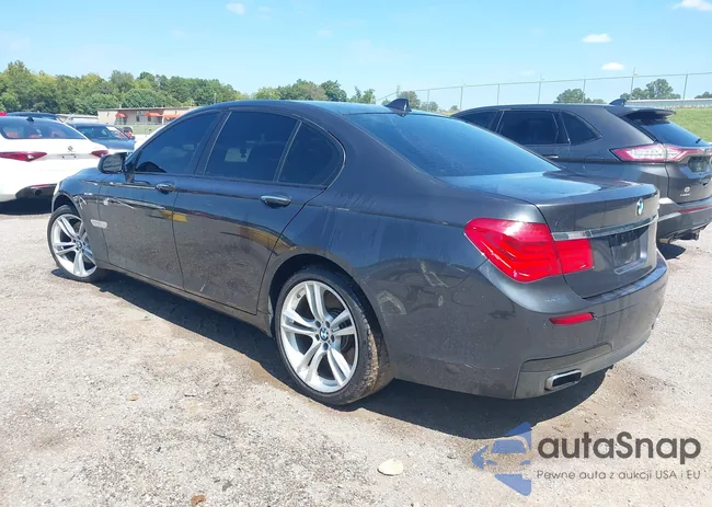 WBAKA8C58CDX01276: 43156573