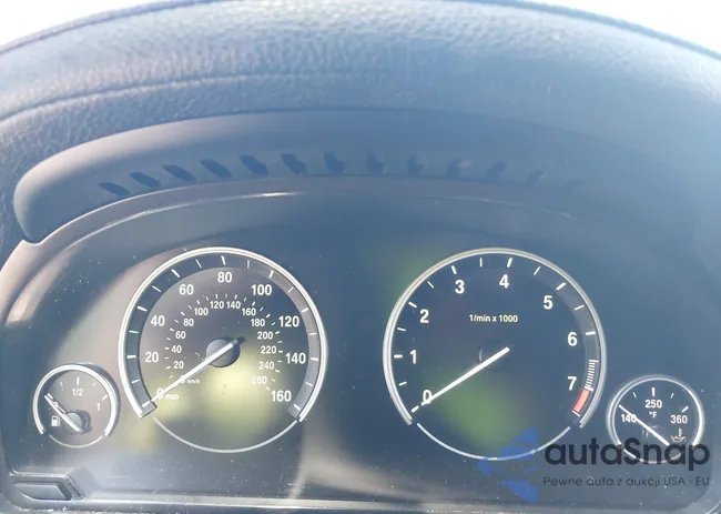 WBAKA8C58CDX01276: 43156573