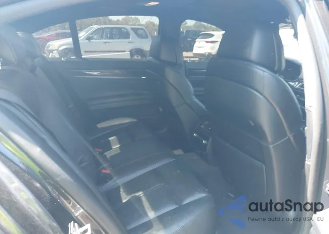 WBAKA8C58CDX01276: 43156573