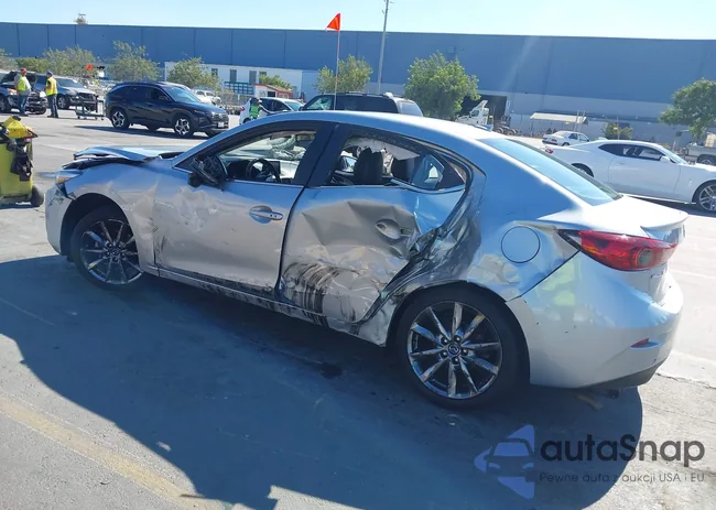 3MZBN1V32JM179740: 43155801