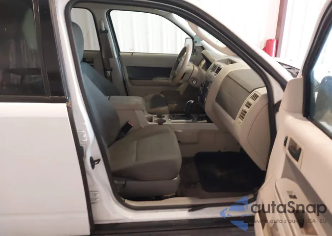 1FMCU49379KA42541: 43155889