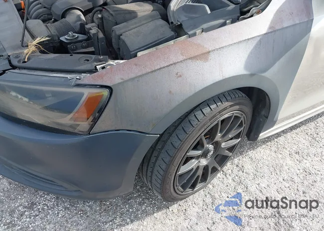 3VWDP7AJ9DM247515: 43155890