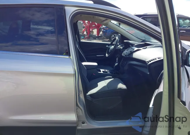 1FMCU9GDXJUA12161: 43155910