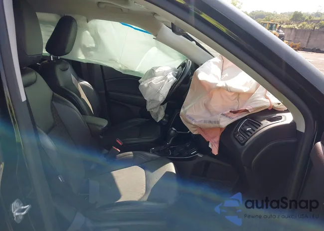 3C4NJDBB7LT168413: 43157180