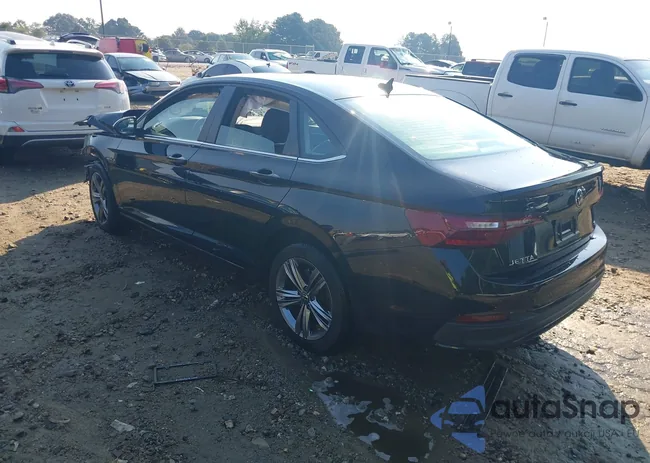 3VWEM7BU0RM008917: 43157288