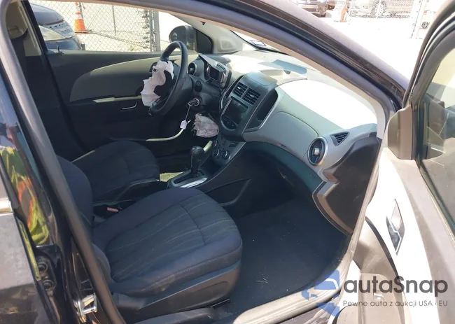 1G1JC5SH1D4255436: 43157304