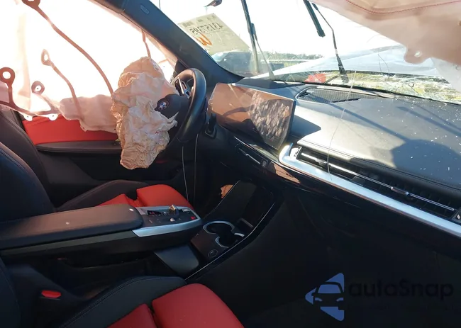 WBX73EF06P5X29677: 43157395