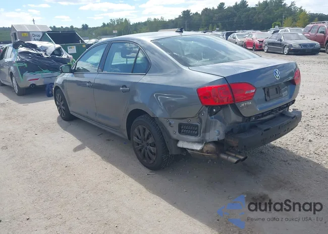 3VWD17AJ8EM278130: 43157411