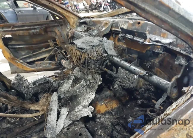 2C3CDXGJ4NH261700: 43157504