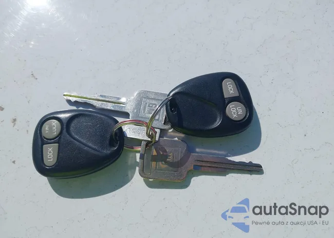 2CNBJ13C7Y6924645: 43157586