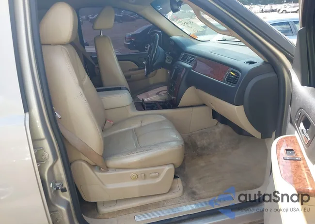 1GNFC16057J251932: 43156752