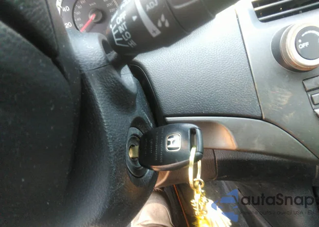 1HGCP2F3XAA038516: 43158117