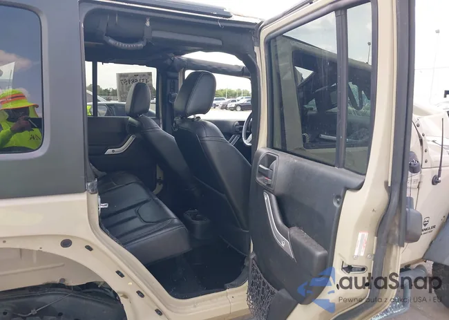 1C4BJWFG2HL701727: 43158157